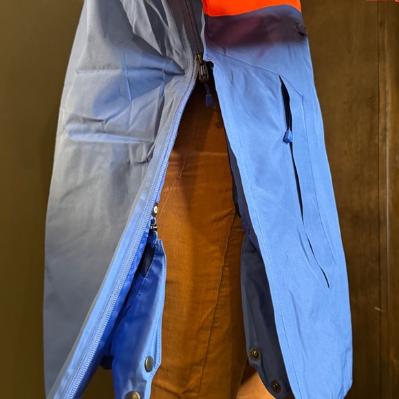 Burton Pillowline Gore-Tex® Anorak Snowboard Jacket - Waterproof, Insulated MED - Picture 5 of 9